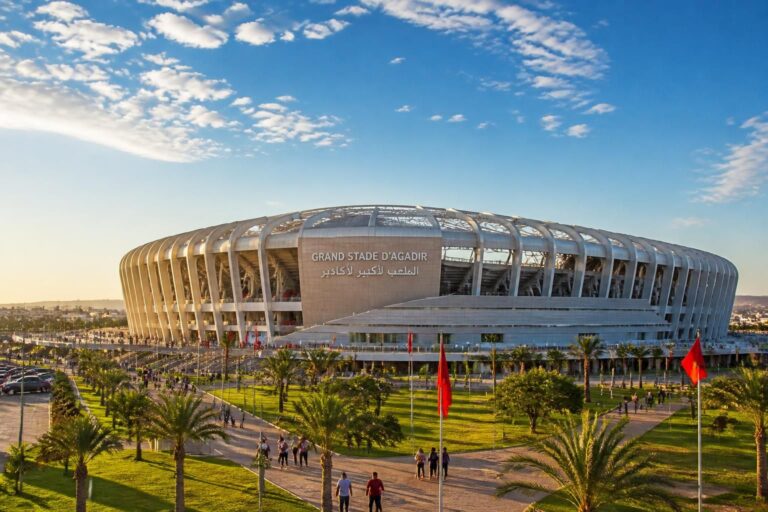 Images exclusives du grand stade d&rsquo;agadir sous son nouveau jour : un tour d&rsquo;horizon inédit