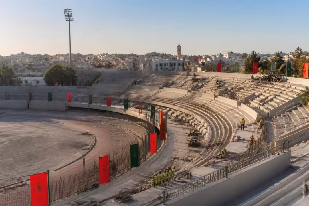découvrez comment la fédération royale marocaine de football (frmf) relance le projet du stade municipal de kénitra pour offrir une infrastructure moderne et dynamique.